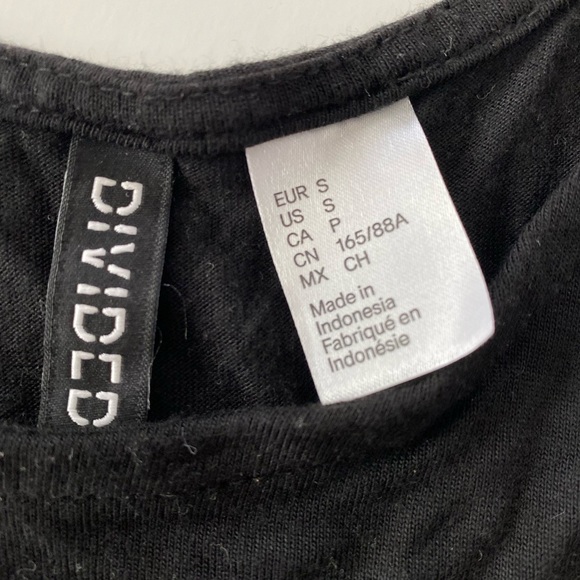 DIVIDED BY H&M BLACK RACERBACK TANK SIZE SMALL- MANHATTAN - Picture 3 of 4